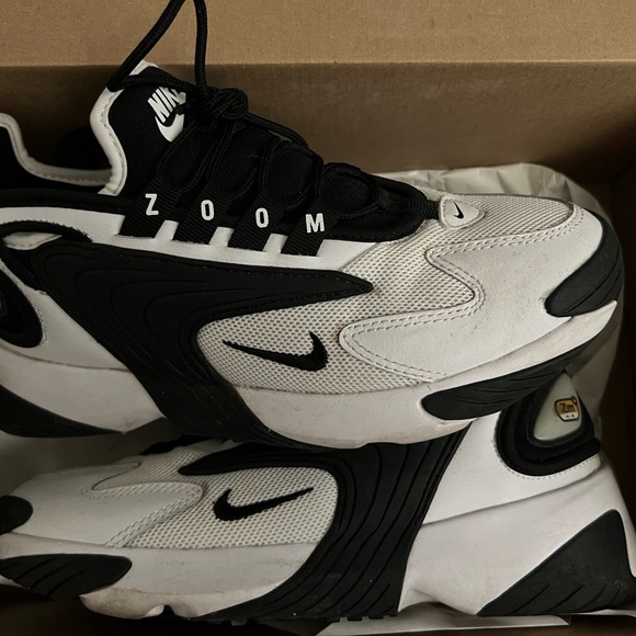 Women’s Nike Zoom 2k - Picture 2 of 2